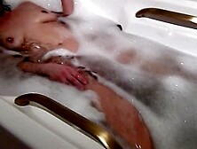 Young Couple Fucks In The Bathtub In Grandma’S House