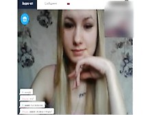 Schoolgirl Undressed And Showed Pussy In Video Chat