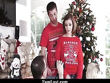 Step-Sis Nailed By Her Brother During Family Christmas Pictures