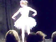 Burlesque Strip Show 410 Maggie Mcmuffin Black Swan
