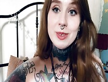 German Tattoo Babe Is Too Horny And Fucks Through Her Thight!!