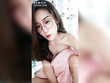 Super-Fucking-Hot Japanese Glasses Camgirl Live Getting Off