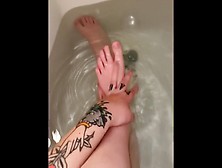 Egirl Takes Bath And Rubs Feet