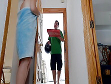 Home Delivery Guy Fucks Hot Amateur Chubby Milf