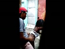 Flagra Do Moleque Comendo A Moreninha Na Rua Da Favela