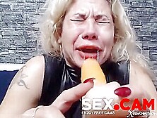 Dildo Blowjob - Sex Cam