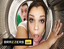 Brazzers - Sofia Lee Gets Some Help From Her Roomie's Bf To Get Unstuck & Lets Him Fuck Her Ass!