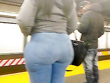 Big Wide Ebony Booty In Jeans