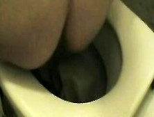 Amateur Girl Records Her Pooping In Toilet
