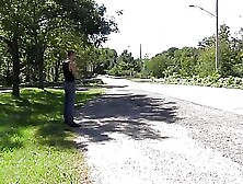Hitch Hiker Gets 10 Inches Bareb...