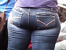 Curvy Babe Gets Her Phat Ass In Skintight Jeans Captured By