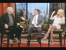 Kelly Ripa In Live With Regis & Kelly (2001)