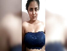 Indian Girl Show Leaked Video