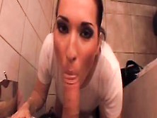 Bathroom Sex Con Culona Chupando Bolas Y Follada