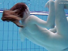 Sexy Anna Netrebko Super Hot Underwater Hairy Babe