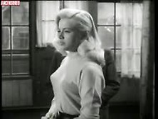Diana Dors In Tread Softly Stranger (1958)