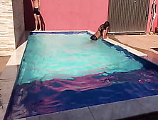 Novinhos E Novinha Bathing In The Pjtx House Pool @ Alerquina Pjt X @ Renan Martins Pantaneiro