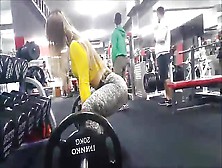 Thick Thigh Babe At The Gym