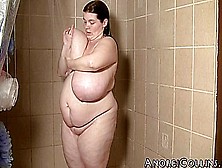 Showers 22 Wks Pregnant - Anorei Collins