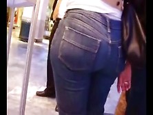 Pawg In Tight Jeans