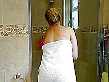 Brit Slut Milf Kate Aveiro (Aka Kerry Atkin) Masturbates In The Shower
