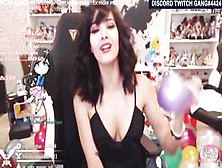 Twitch Streamer Flashing Her Jugs On Stream & Accidental Nip Slip/boob Flash - Set 6