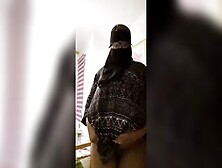Muslim Slut’S Cheeks Clapping