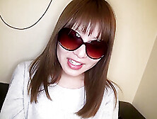 Kameihitomi The Big Sunglasses - 10Musume