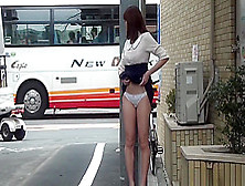 Japanese Hotties Flashing