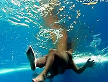 Canadian Long Boobs Underwater