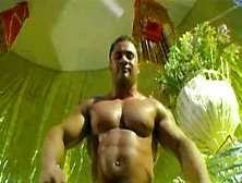 Gay Muscle Worship,  Gay Latin,  Bodybuilder