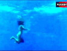 Phoebe Cates Nude Underwater Swiming – Paradise