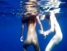 Girls In Tenerife Underwater Lesbian Action