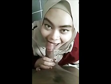 Yuli Hijabers Malay Likes Cock