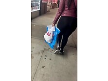 Candid Phat Ass Leggings Hottie