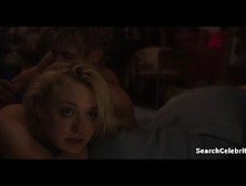 Elizabeth Olsen And Dakota Fanning - Very Good Girls (2013). Mp4