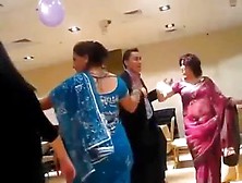 Sexy Nepali Aunty Dancing In Party