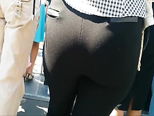 Very Big Butt Milf In Black Jeans