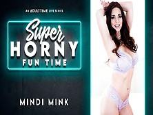 Stacked Solo Hottie Mindi Mink Rubbing Her Cooch On Camera