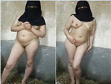 Indian Desi Sexy Muslim Bhabhi Strip Tease Nude Big Boobs