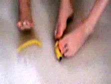 Peeling Banana W/ Feet