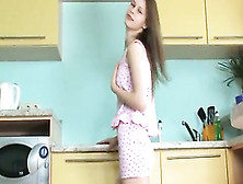 Pussy Masturbate And Dildoing In Kitchen