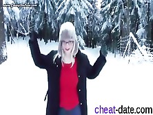 Casey Deluxe Snowdance Januar 2015 - I Am From Cheat-Meet