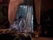 Winona Ryder Hot,  Sex Scene In Dracula