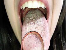 Sweet Beauty Masturbating On Webcam Close Up