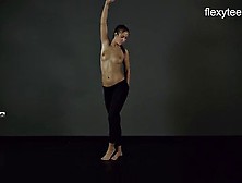 Flexyteens - Zina Displays Flexible Nude Bod
