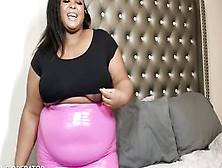Irresistible Huge Ebony Hot With Huge Thick Thighs Does Sex