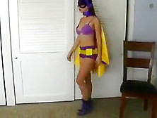 Batgirl Kena Jebakan Batman