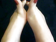 Sexy Flexible Teen Feet Toe Scrunching Toe Spreading Crossing High Arches