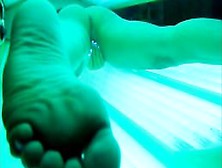 Hot Milf Secretly Filmed Masturbating In Tanning Bed - Orgasms